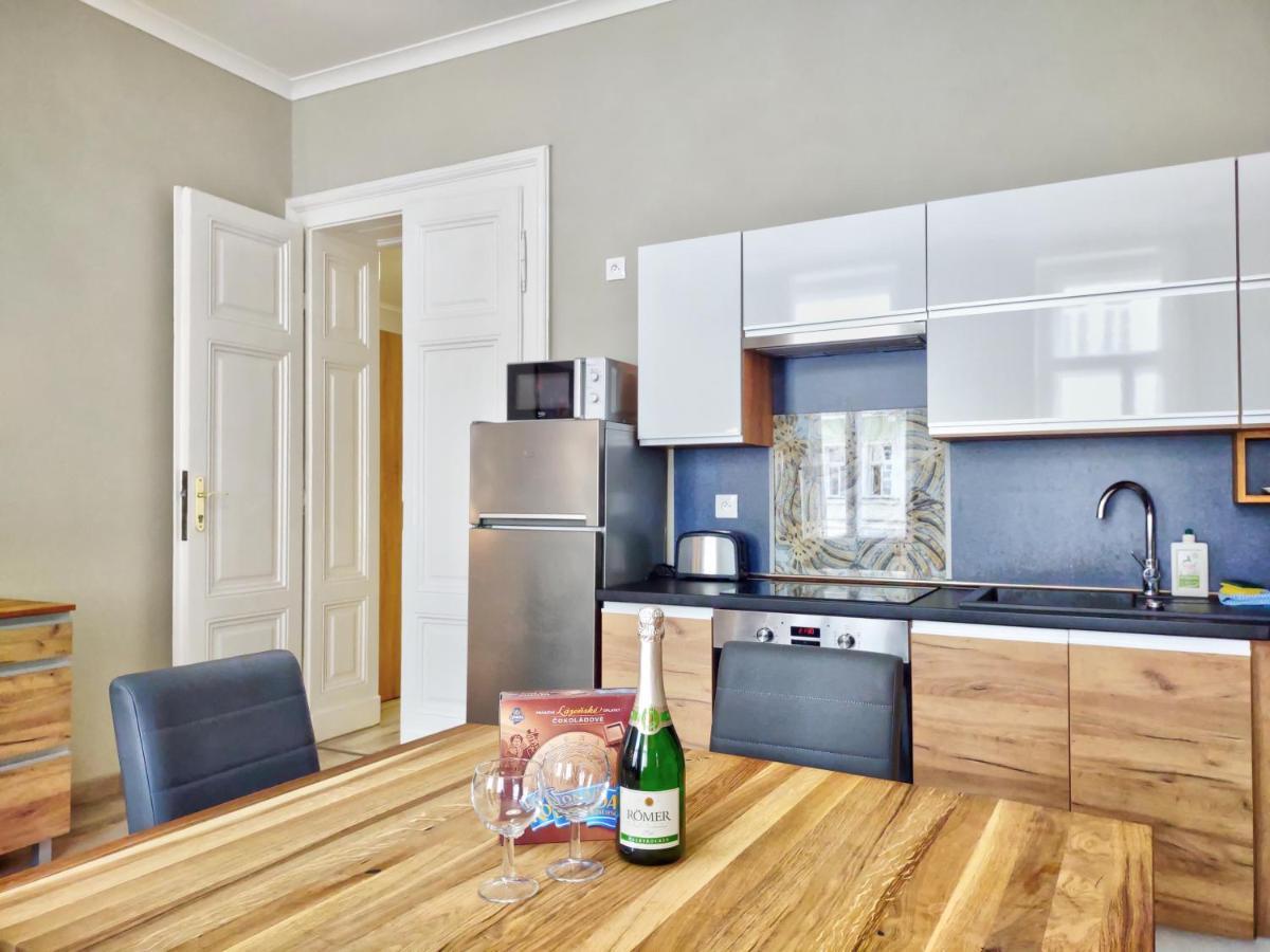 Karlsbad Family Apartment Buitenkant foto