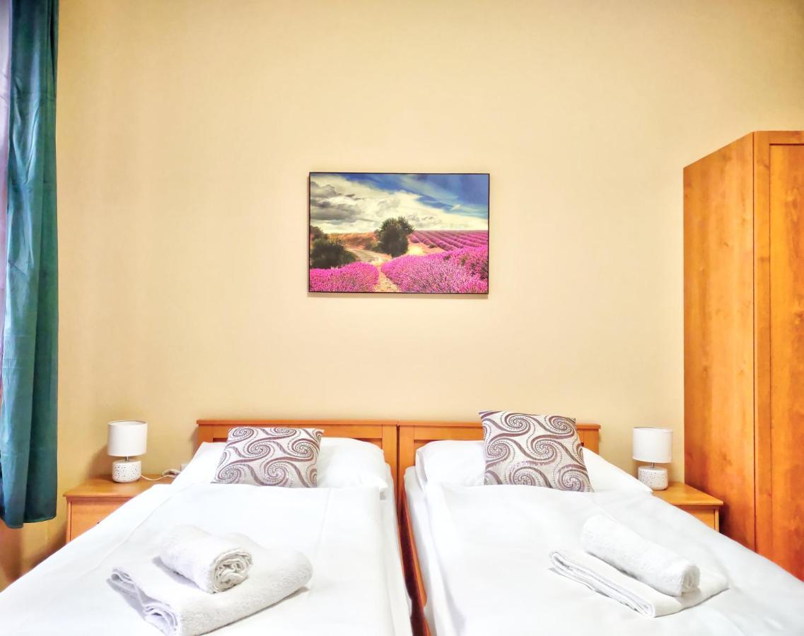 Karlsbad Family Apartment Buitenkant foto